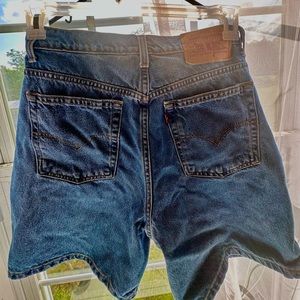 Levi’s High Rise Vintage Mom Short